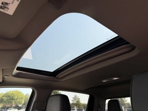 Used 2023 GMC Sierra 1500 Denali AWD/4WD image 25