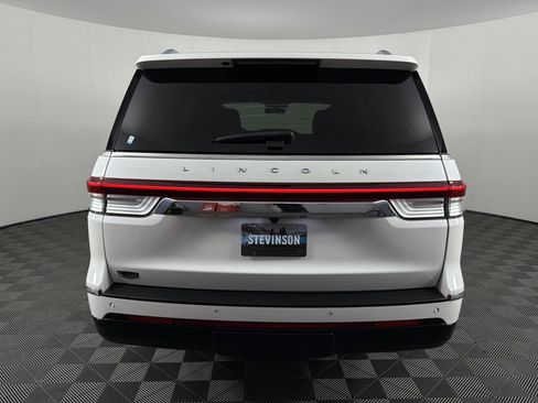 Used 2024 Lincoln Navigator Reserve image 30