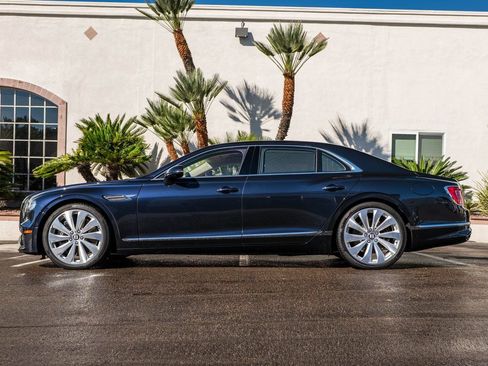 New 2026 Bentley Flying Spur Plug-In Hybrid image 5