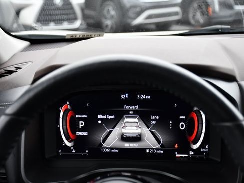 Used 2023 Nissan Rogue Platinum image 24