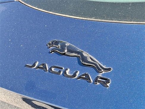 Used 2023 Jaguar F-TYPE R image 30