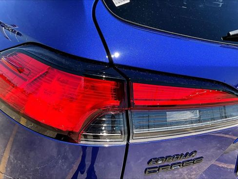 Used 2024 Toyota Corolla Cross XSE w/ Convenience Package image 29