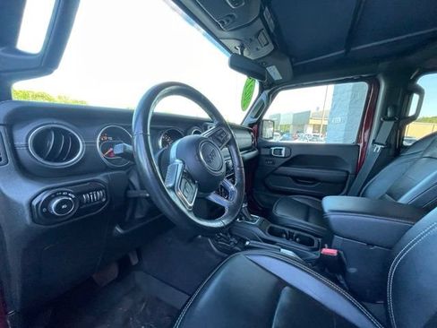 Used 2021 Jeep Wrangler Unlimited Sahara w/ LED Lighting Group AWD/4WD image 10