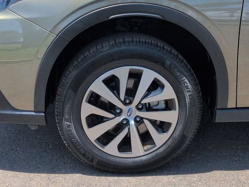 Used 2022 Subaru Outback Premium AWD/4WD image 34