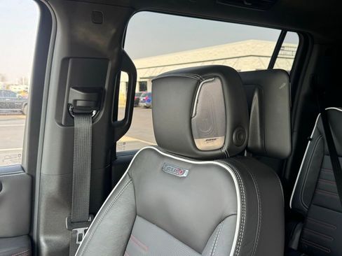 Used 2025 GMC Yukon XL AT4 Ultimate w/ LPO, Illumination Package image 14