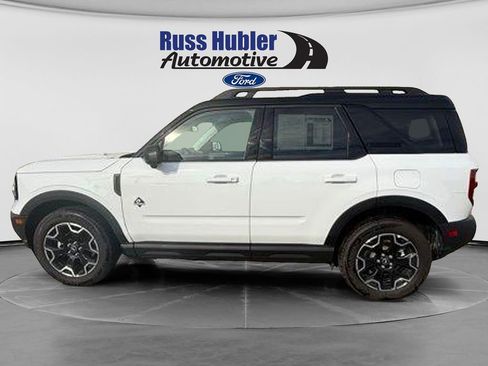 Used 2025 Ford Bronco Sport Outer Banks w/ Outer Banks Tech Package+ AWD/4WD image 3