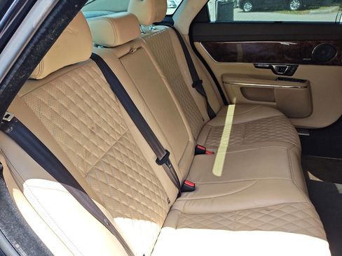 Used 2016 Jaguar XJ L Portfolio RWD image 40