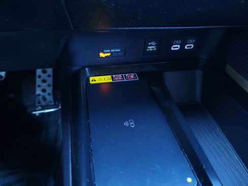 Certified 2025 Toyota Camry SE FWD image 34
