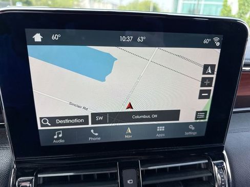 Used 2018 Lincoln Navigator Select AWD/4WD image 18