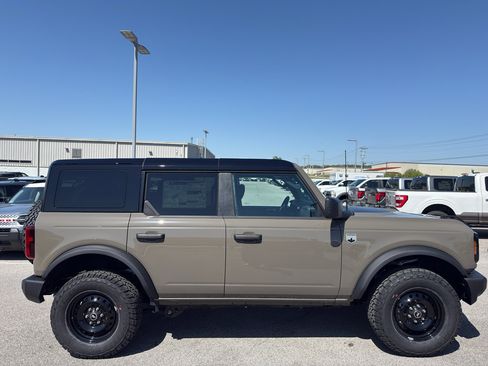 New 2026 Ford Bronco Big Bend AWD/4WD image 4