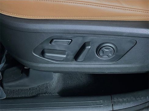 Used 2022 Kia Sorento SX Prestige w/ Rust Color Package image 12