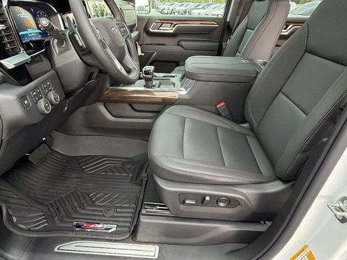 New 2026 Chevrolet Silverado 1500 RST w/ RST All Star Premium Package AWD/4WD image 13