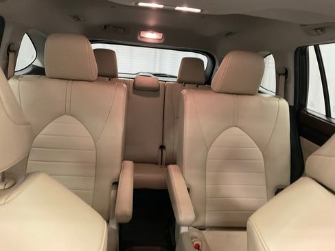 Used 2022 Toyota Highlander XLE image 30