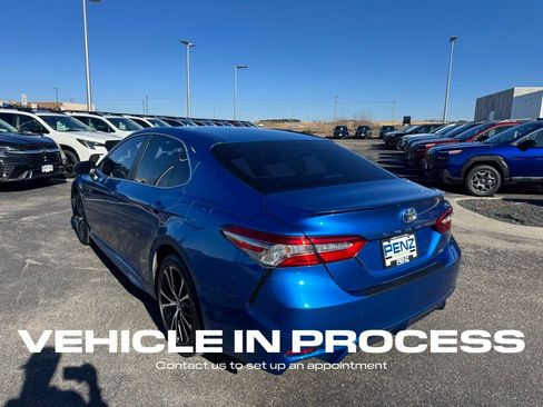 Used 2018 Toyota Camry SE w/ Protection Package (Q2) image 5