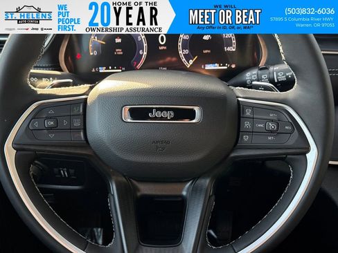 New 2025 Jeep Grand Cherokee Altitude image 24