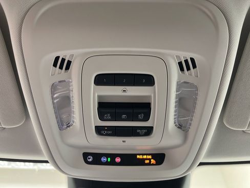 New 2026 Buick Envision Avenir image 21