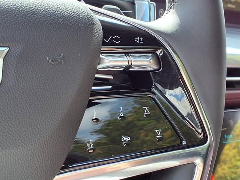 New 2026 Cadillac Escalade ESV Luxury w/ LPO, Floor Liner Package image 22