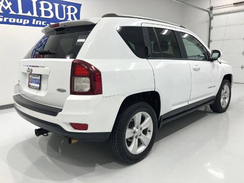 Used 2016 Jeep Compass Latitude AWD/4WD image 16