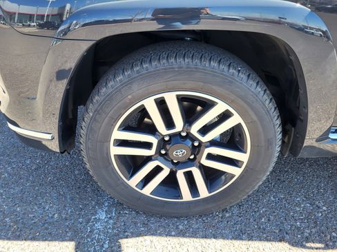 Certified 2024 Toyota 4Runner Limited image 24