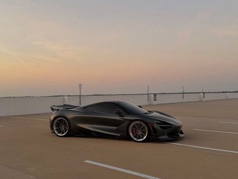 Used 2019 McLaren 720S Performance RWD image 6