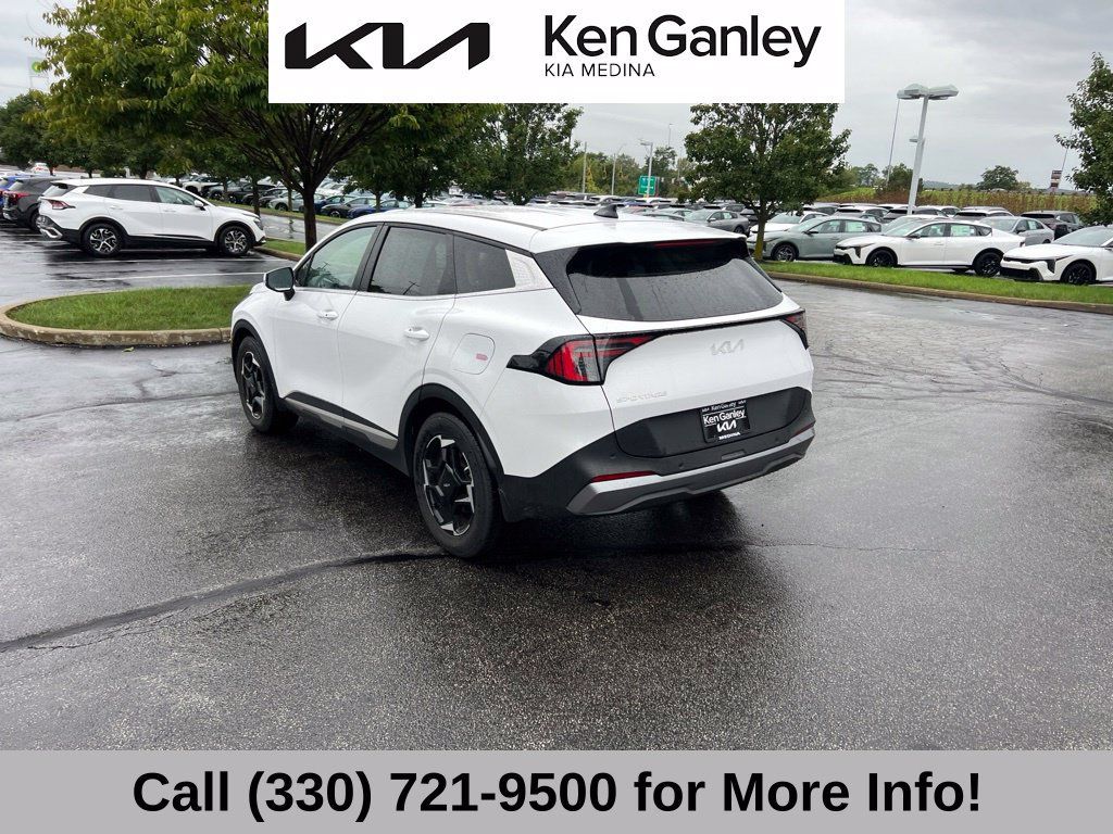 Certified 2026 Kia Sportage EX FWD image 15