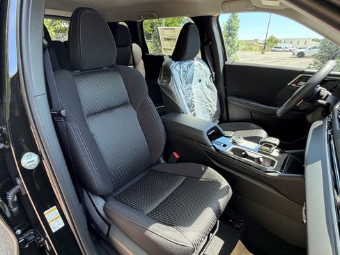 New 2026 Mitsubishi Outlander ES AWD/4WD image 12