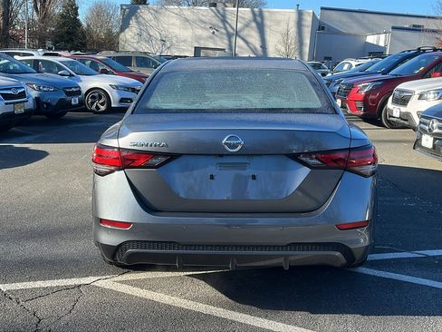 Used 2022 Nissan Sentra S image 6