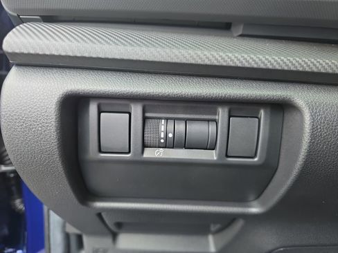 Used 2024 Subaru Crosstrek 2.5i Sport AWD/4WD image 26