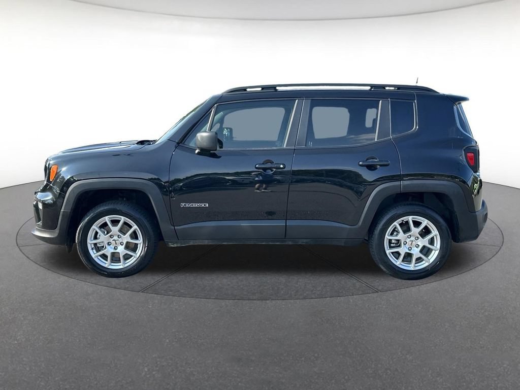 Certified 2022 Jeep Renegade Latitude AWD/4WD image 2