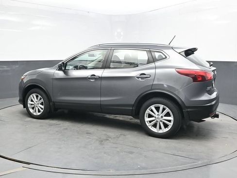 Used 2017 Nissan Rogue Sport SV w/ SV All-Weather Package AWD/4WD image 4