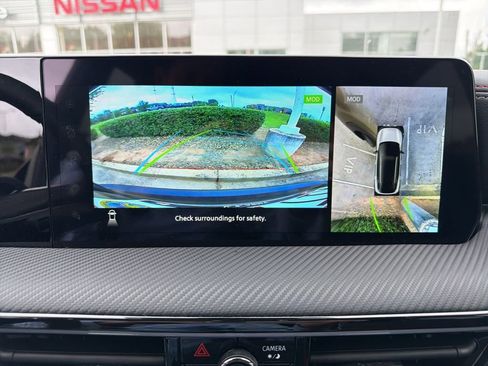 Used 2025 Nissan Kicks SR FWD image 21