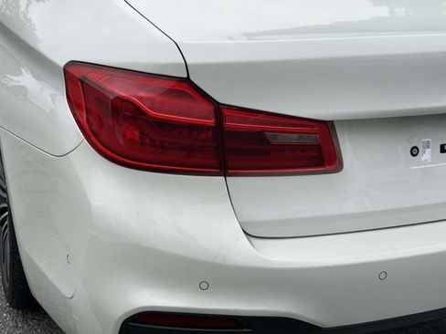 Used 2018 BMW 530i RWD image 10