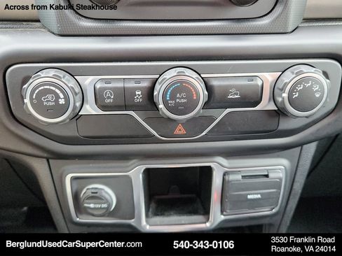 Used 2021 Jeep Wrangler Sport image 25