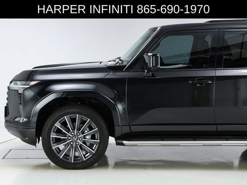 Used 2024 Lexus GX 550 w/ Accessory Package (31) AWD/4WD image 43