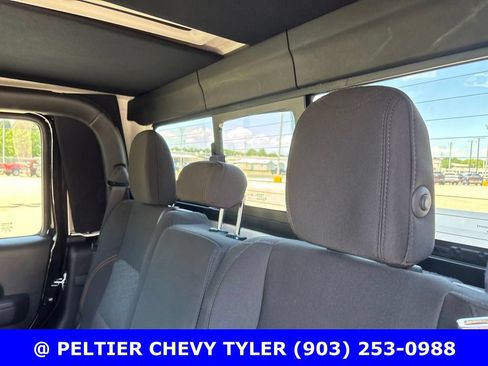 Used 2023 Jeep Gladiator Mojave w/ LED Lighting Group AWD/4WD image 20