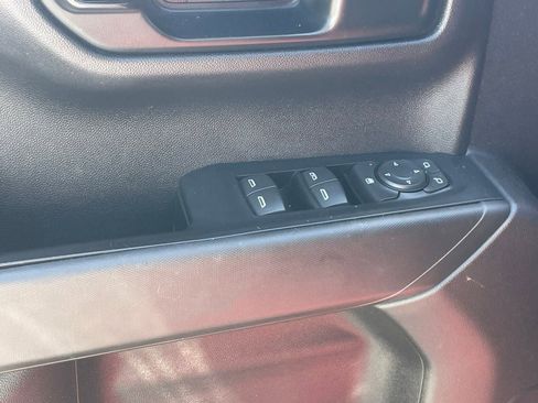 Used 2021 Chevrolet Silverado 1500 Custom image 6