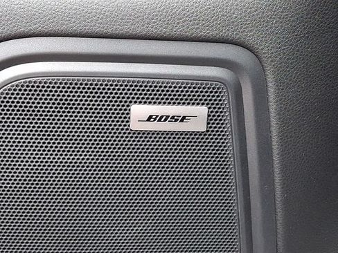 Certified 2022 Porsche Macan S AWD/4WD image 30