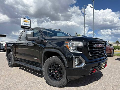 Used 2020 GMC Sierra 1500 AT4 w/ AT4 Premium Package AWD/4WD image 12
