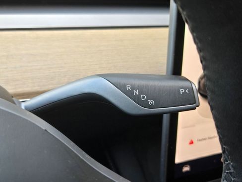 Used 2023 Tesla Model 3 Standard Range RWD image 21