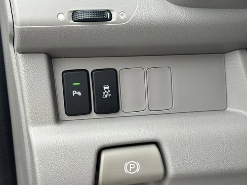 Used 2013 Honda Pilot Touring image 18