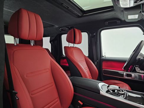 Used 2023 Mercedes-Benz G 550 image 15