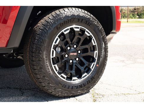 New 2026 GMC Canyon AT4 w/ Technology Plus Package image 9