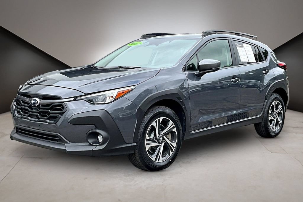 Used 2024 Subaru Crosstrek 2.0i Premium AWD/4WD image 3