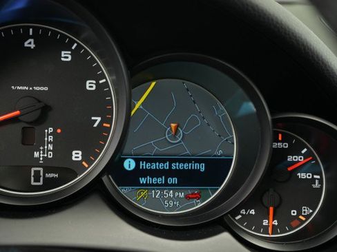 Used 2016 Porsche Cayenne image 37