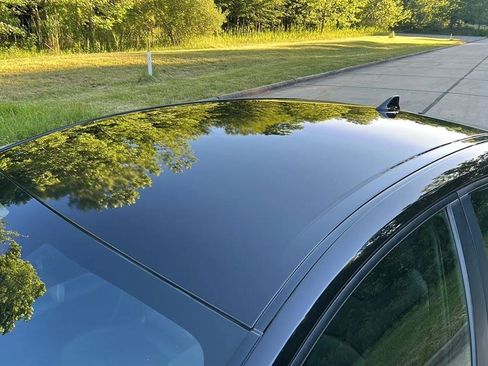 Used 2016 Toyota Prius Three Touring FWD image 25