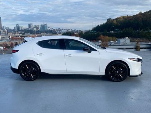 Used 2025 MAZDA MAZDA3 2.5 S Hatchback w/ Appearance Package image 2