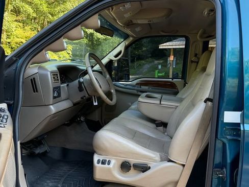 Used 2002 Ford F250 Lariat AWD/4WD image 7