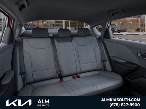 New 2025 Kia K4 LXS image 16