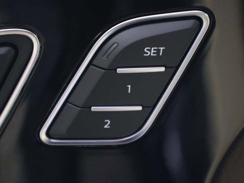 Used 2017 Audi Q7 3.0T Premium Plus w/ Premium Plus Package image 38