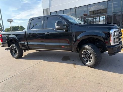 Used 2024 Ford F250 Lariat w/ Lariat Ultimate Package AWD/4WD image 27